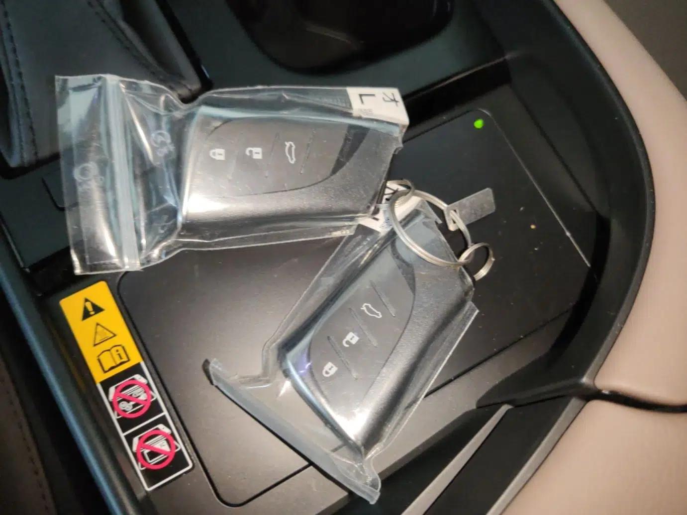 Lexus ES 2025 200 Premium Edition — миниатюра 12