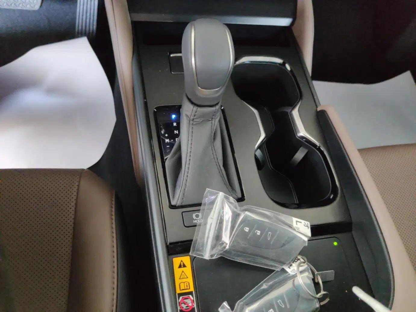 Lexus ES 2025 200 Premium Edition — миниатюра 17