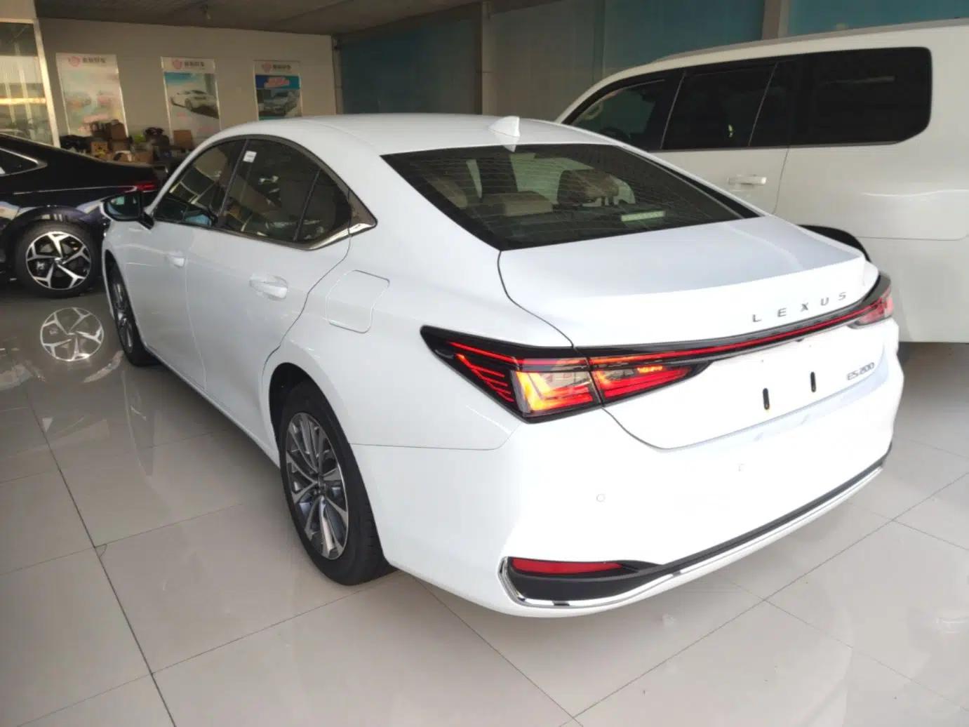 Lexus ES 2025 200 Premium Edition — миниатюра 4