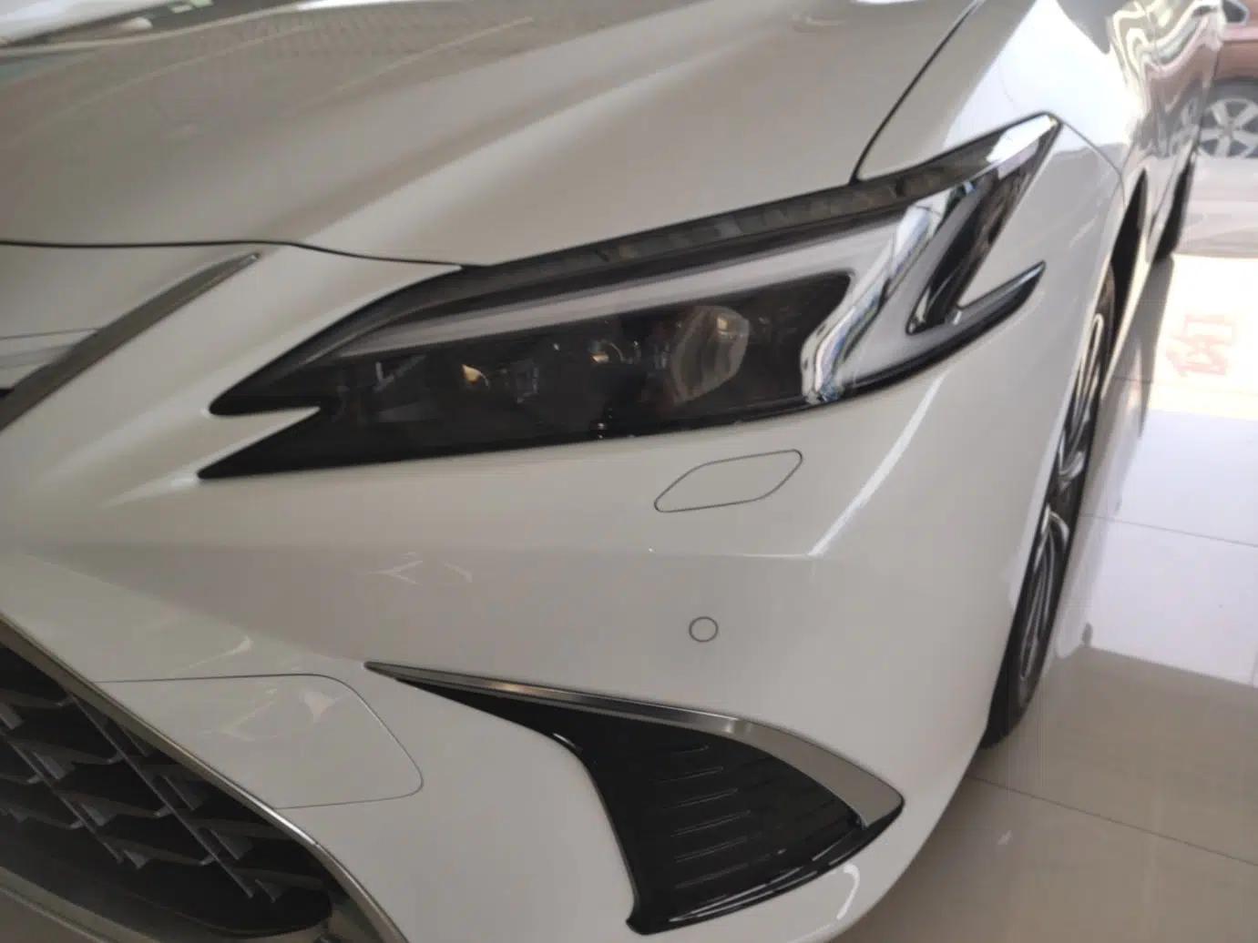 Lexus ES 2025 200 Premium Edition — миниатюра 9