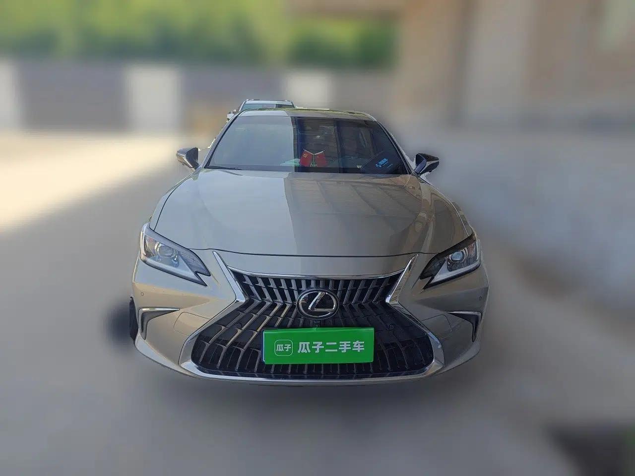 Lexus ES 2022 200 Excellence Edition — миниатюра 2