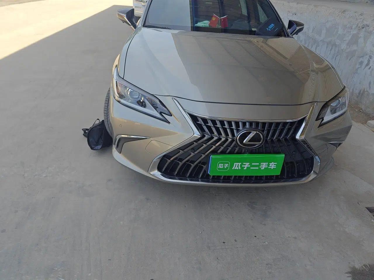 Lexus ES 2022 200 Excellence Edition — миниатюра 7