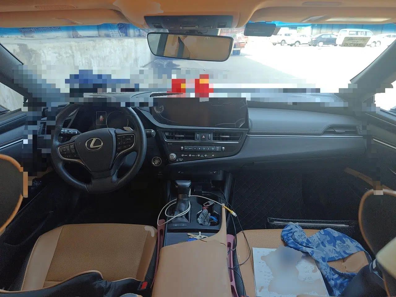 Lexus ES 2022 200 Excellence Edition — миниатюра 10