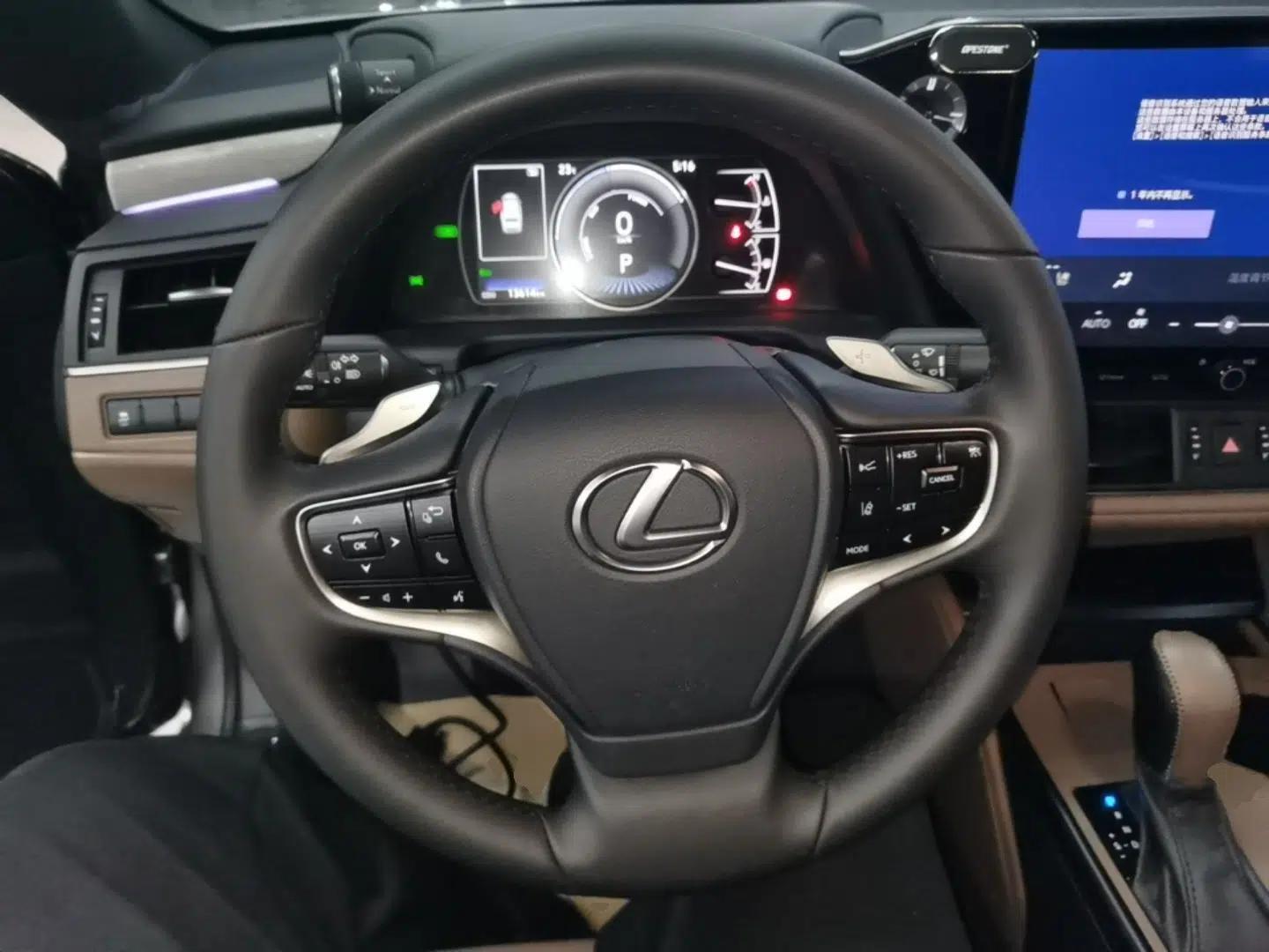 Lexus ES 2025 300h Deluxe Edition — миниатюра 14