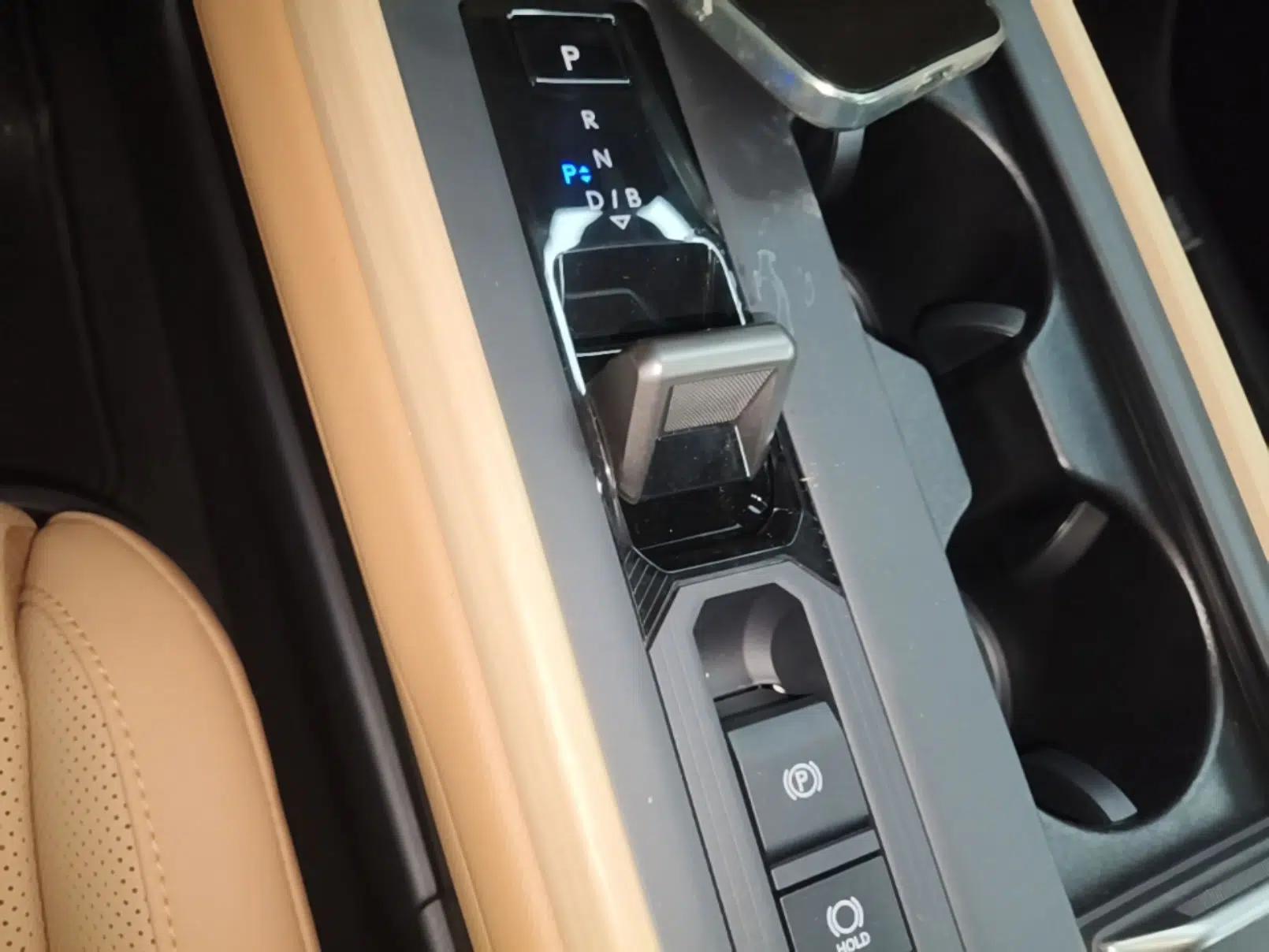 Lexus ES 2026 Model 300h Base Version — миниатюра 14