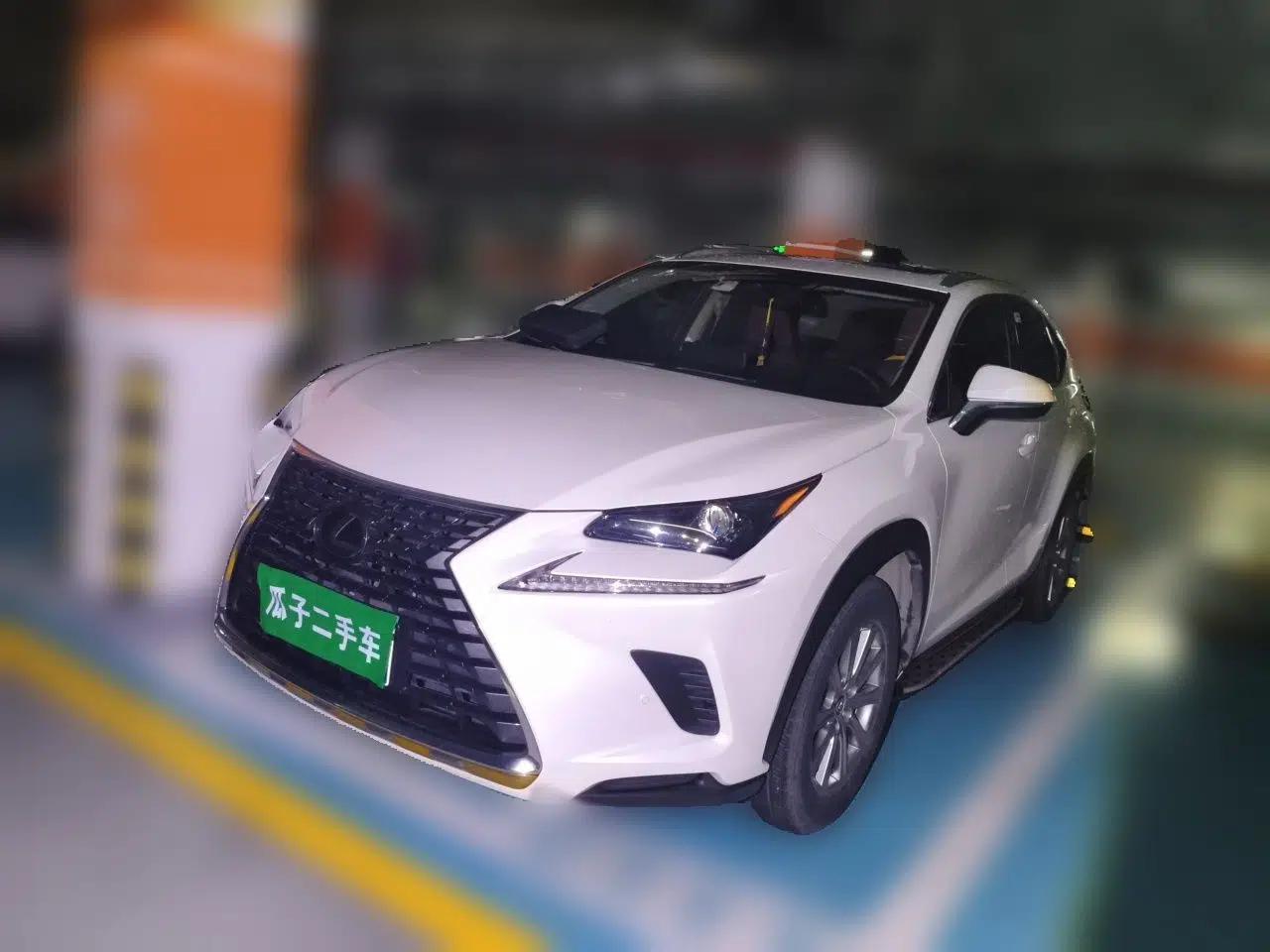 Lexus NX 2017 200 All-Wheel Drive Fēngshàng Edition — миниатюра 1