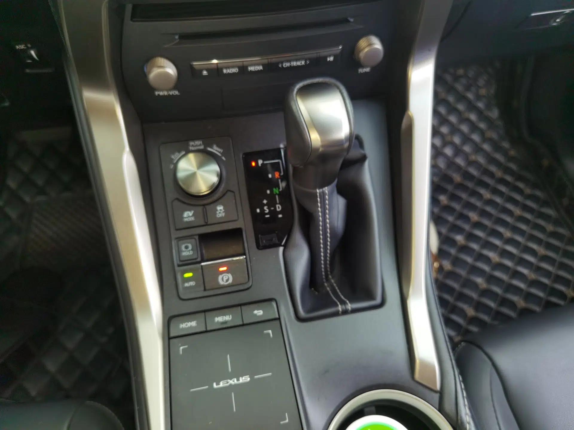 Lexus NX 2018 300h Front-Wheel-Drive FENGSHANG Version China V Emission Standard — миниатюра 15