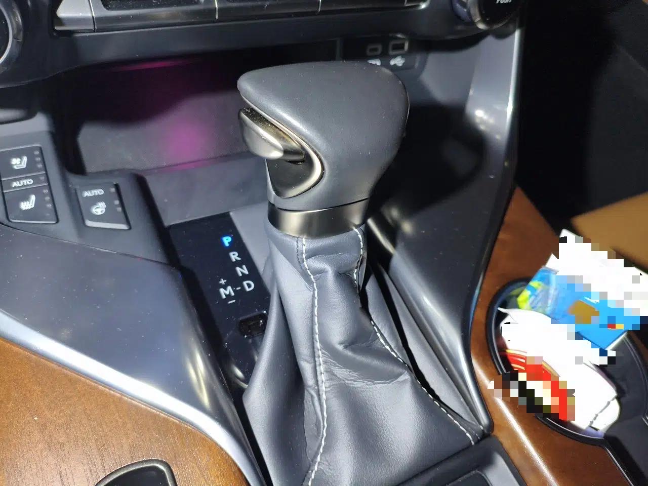 Lexus LX  — миниатюра 15