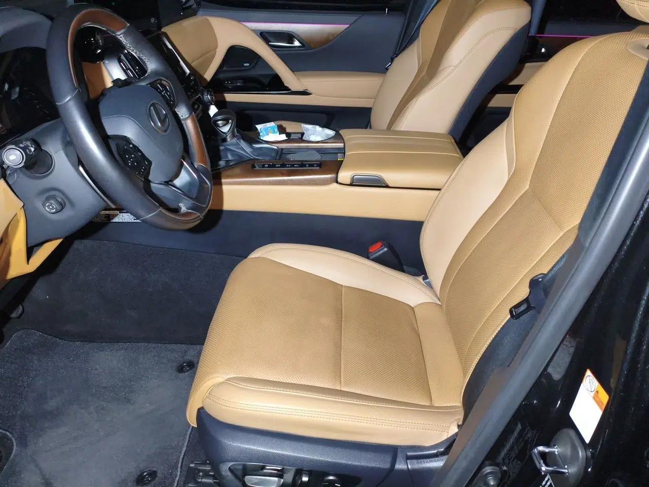 Lexus LX  — миниатюра 16
