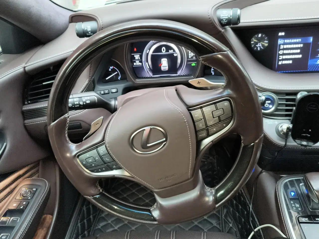 Lexus LS 2018 500h Luxury Edition China V Standard — миниатюра 11
