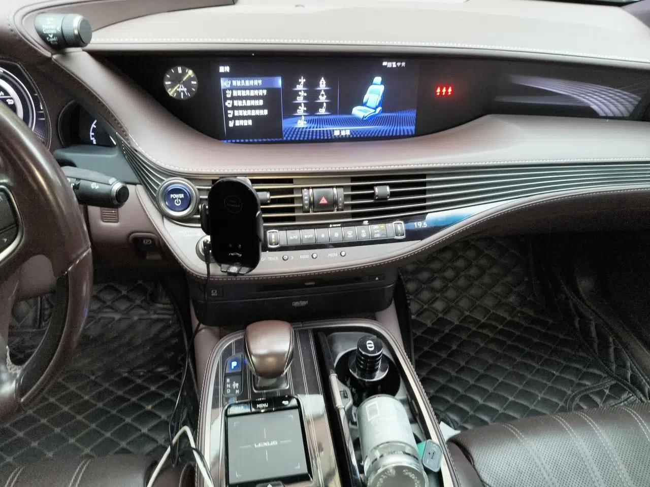 Lexus LS 2018 500h Luxury Edition China V Standard — миниатюра 14