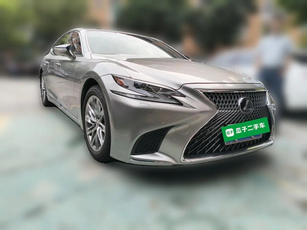 Lexus LS 2018 500h Luxury Edition China V Standard — миниатюра 3