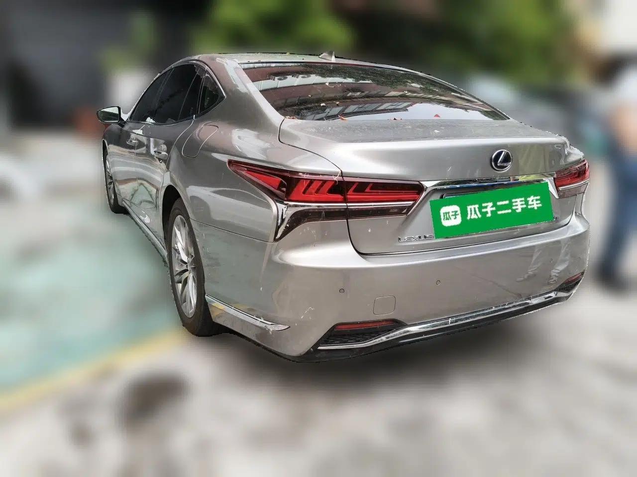 Lexus LS 2018 500h Luxury Edition China V Standard — миниатюра 4