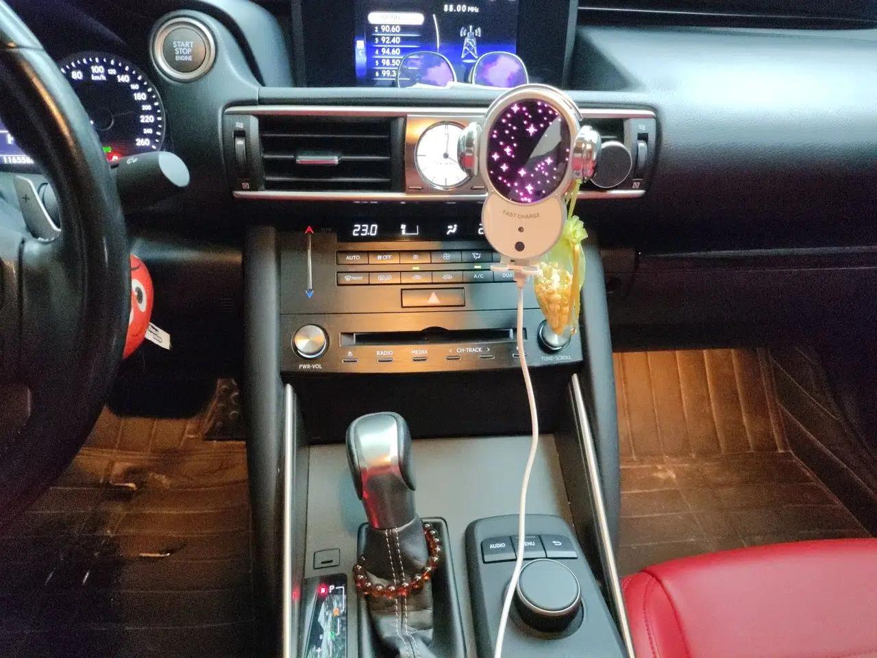 Lexus IS 2017 300 Leading Edition — миниатюра 14