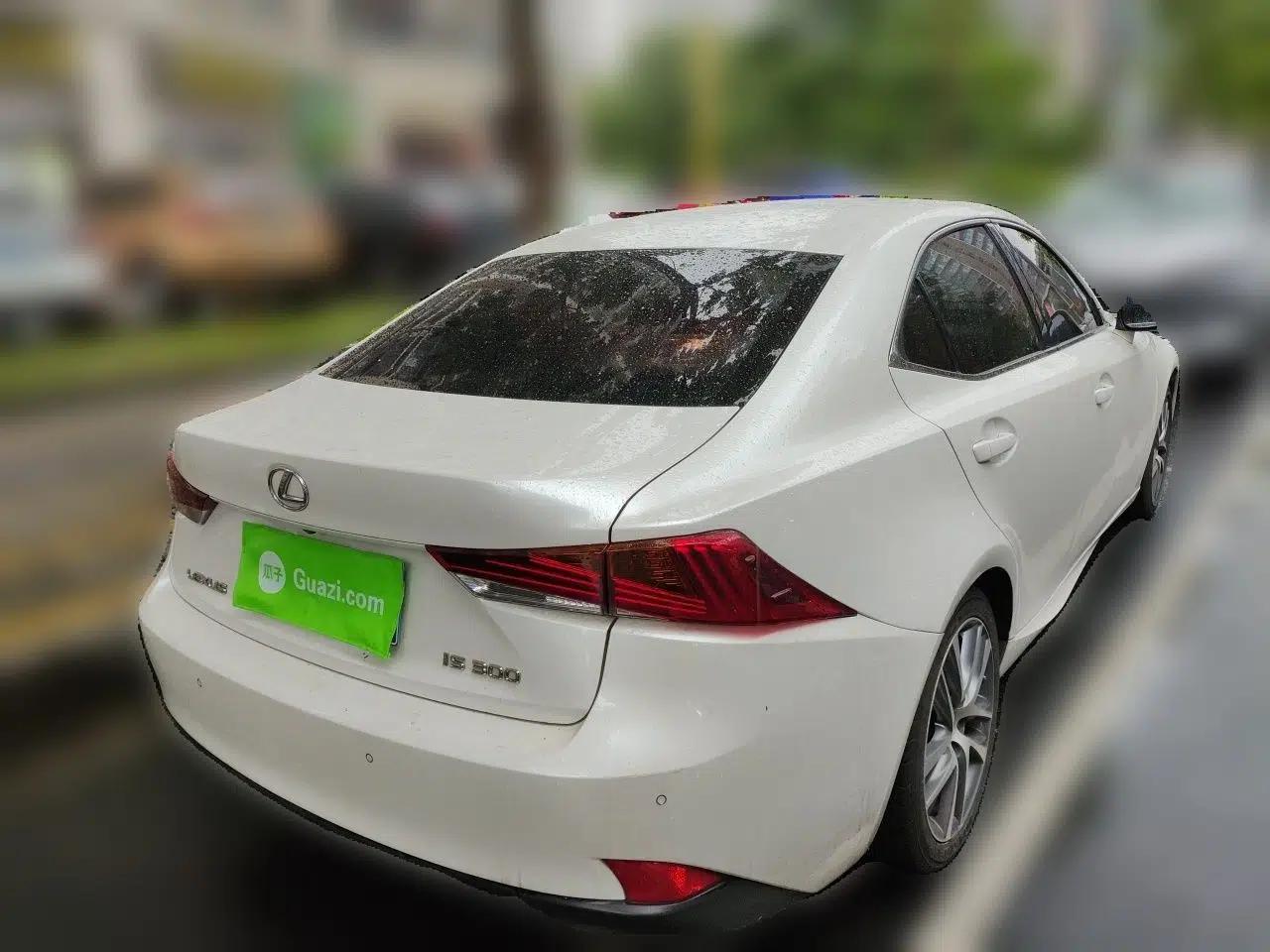 Lexus IS 2017 300 Leading Edition — миниатюра 6