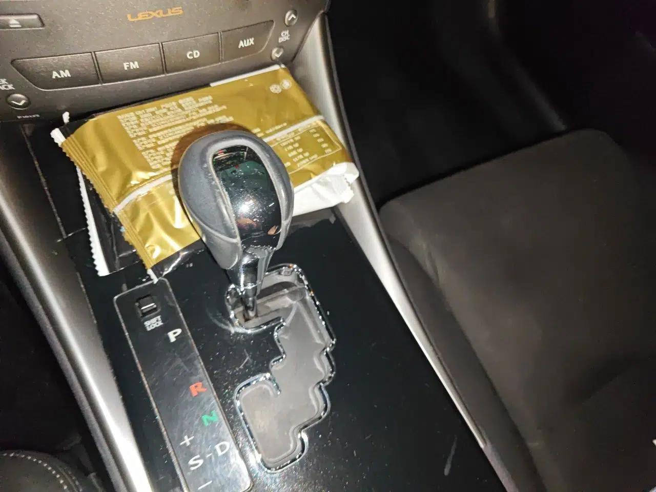 Lexus IS 2011 250 Sport Edition — миниатюра 15