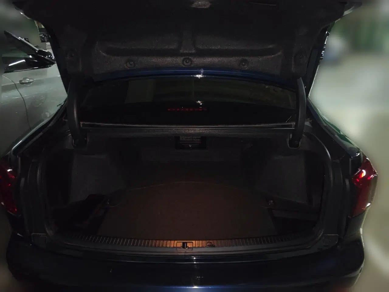 Lexus IS 2011 250 Sport Edition — миниатюра 20