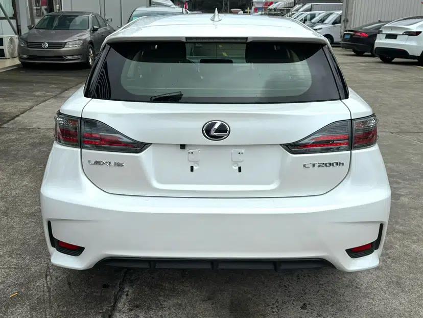 Lexus CT 2014 CT200h Elite Edition Monochrome — миниатюра 6