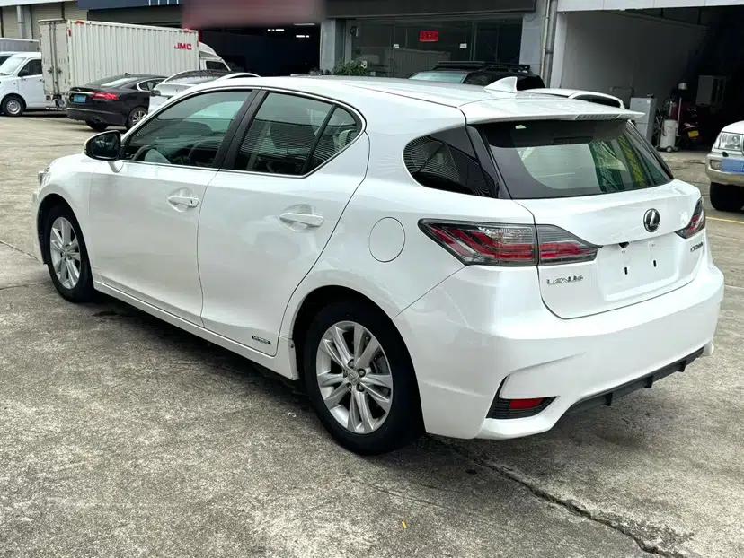 Lexus CT 2014 CT200h Elite Edition Monochrome — миниатюра 7