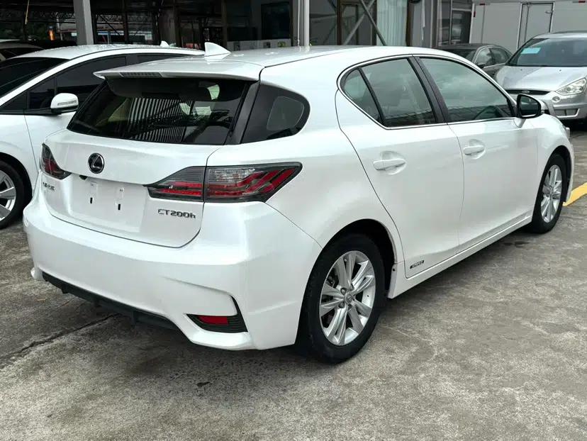 Lexus CT 2014 CT200h Elite Edition Monochrome — миниатюра 8