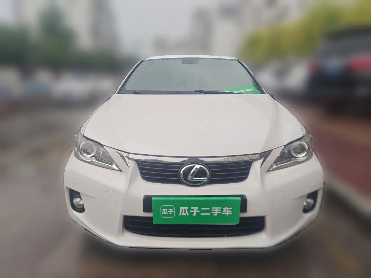 Lexus CT 2013 CT200h Floral Elegance Edition — миниатюра 2
