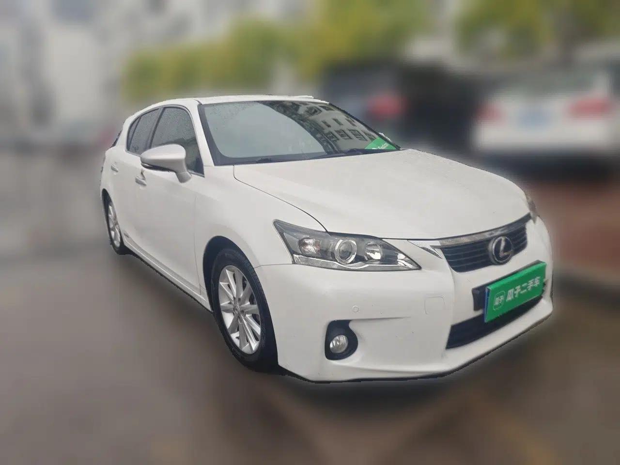 Lexus CT 2013 CT200h Floral Elegance Edition — миниатюра 3