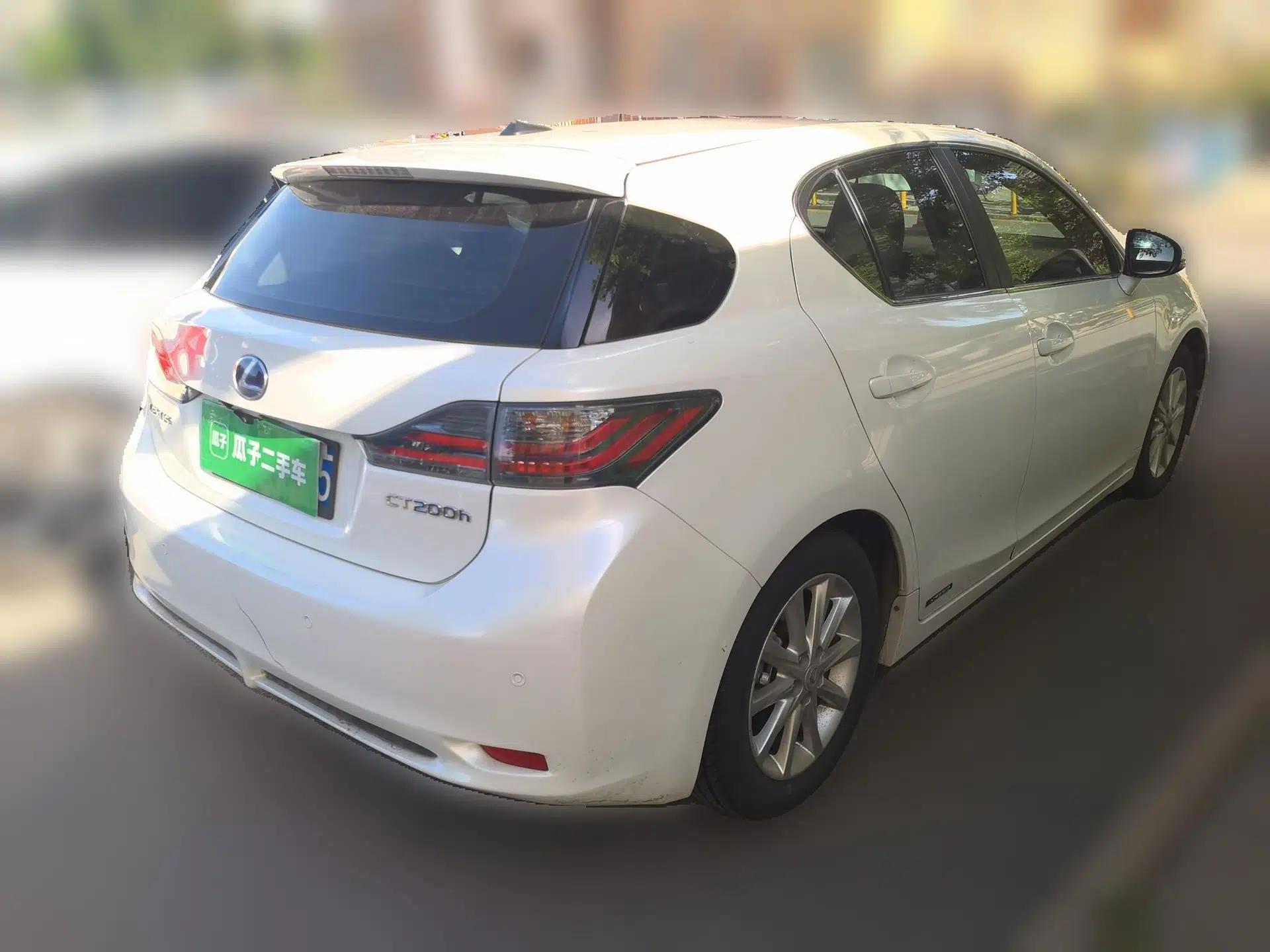 Lexus CT 2012 CT200h Elite Edition — миниатюра 6