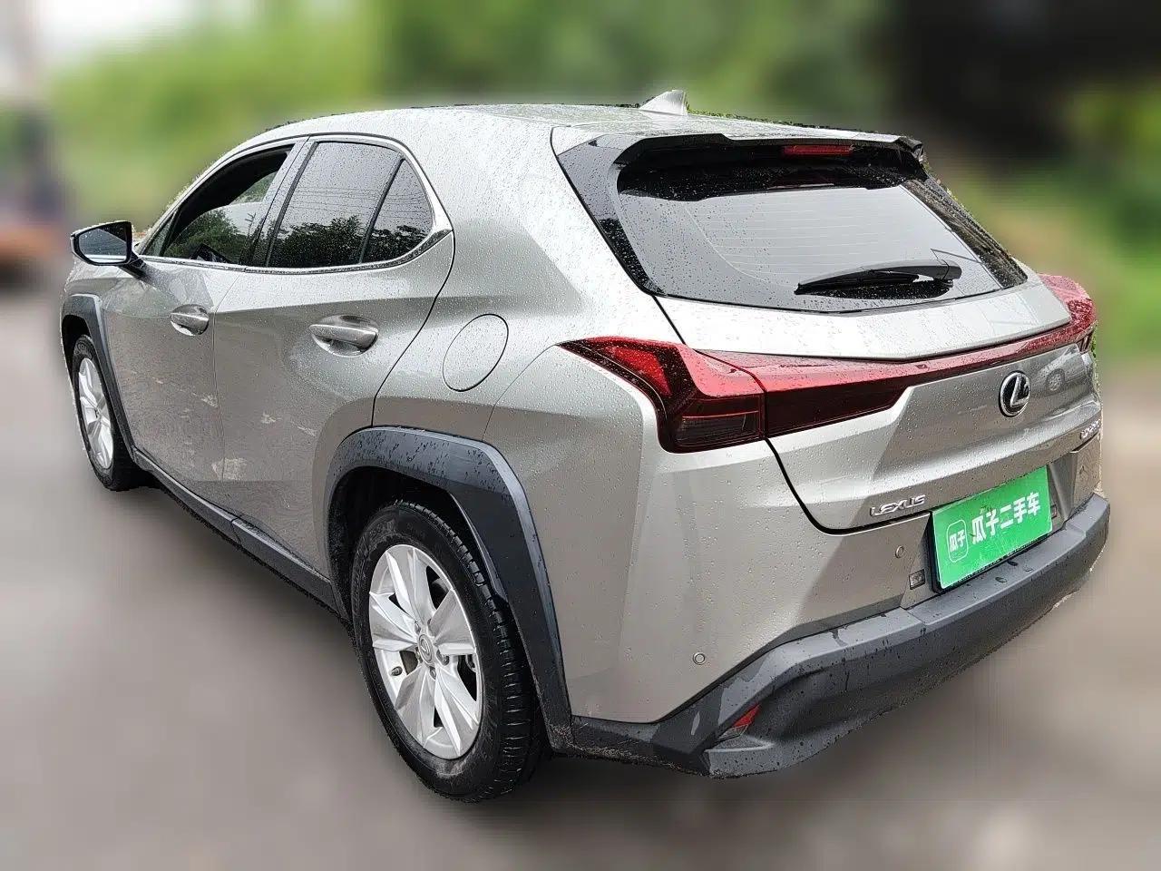 Lexus UX 2022 260h Explore-Edition — миниатюра 4