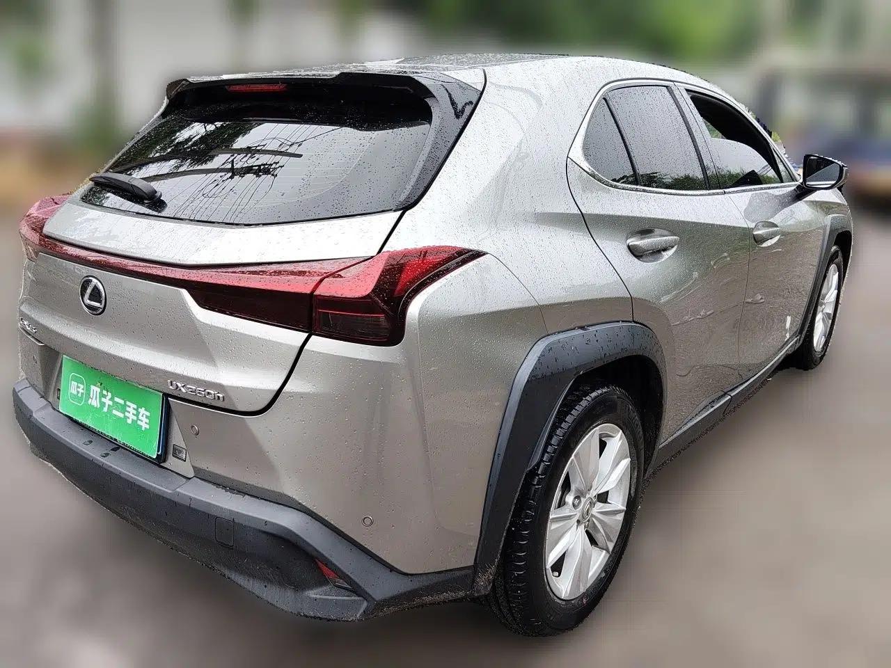 Lexus UX 2022 260h Explore-Edition — миниатюра 6