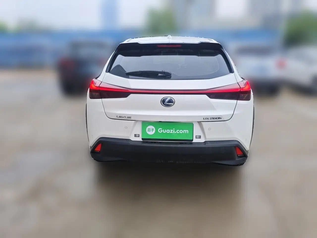 Lexus UX 2020 260h Explore & Adventure Edition — миниатюра 5
