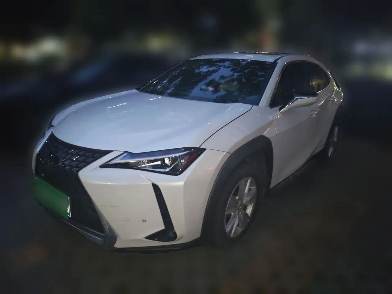 Lexus UX 2020 260h Explore & Adventure Edition — миниатюра 1