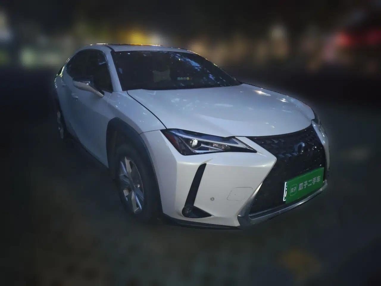 Lexus UX 2020 260h Explore & Adventure Edition — миниатюра 3