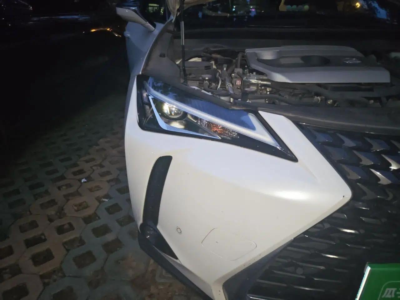 Lexus UX 2020 260h Explore & Adventure Edition — миниатюра 7