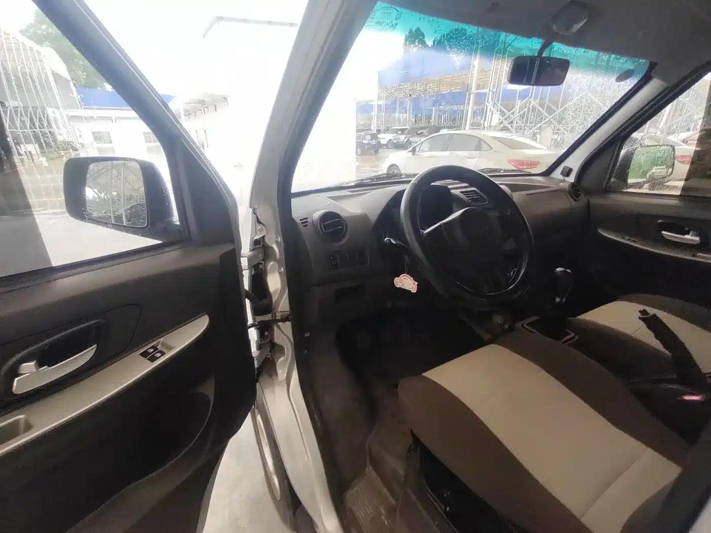 Dongfeng Xiaokang C31 2023 Model 1.6L C31S Classic Edition — миниатюра 4