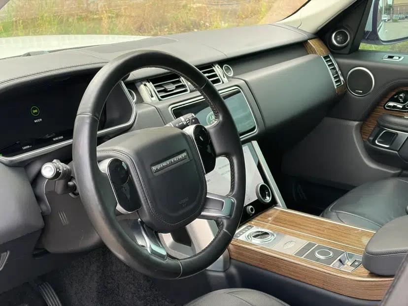 Land Rover Range 2018 3.0 SC V6 Vogue SE Long-Wheelbase Edition — миниатюра 20