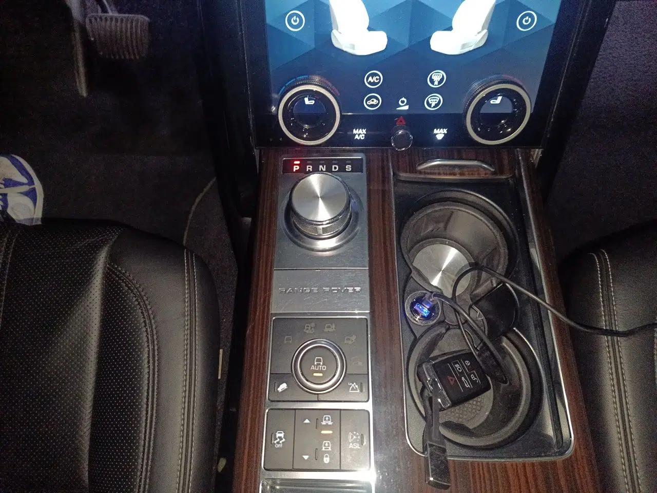 Land Rover Range 2013 NA 5.0 V8 Vogue SE — миниатюра 15