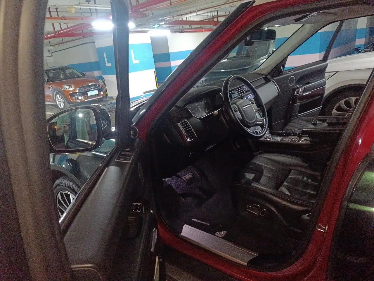 Land Rover Range 2013 NA 5.0 V8 Vogue SE — миниатюра 17