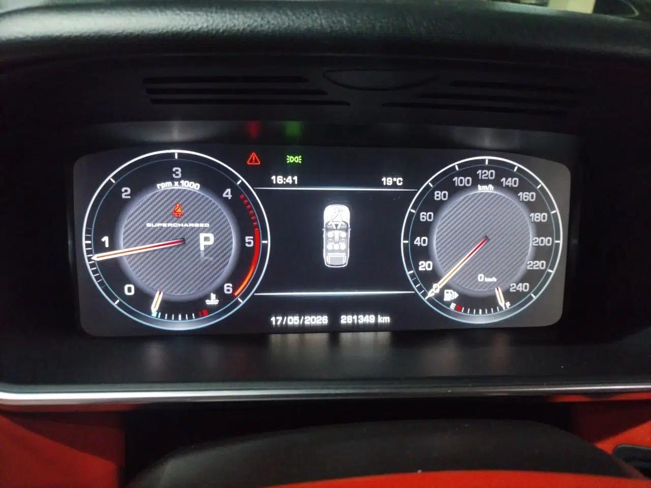 Land Rover Range Sport 2015 3.0 SDV6 HSE DYNAMIC — миниатюра 12