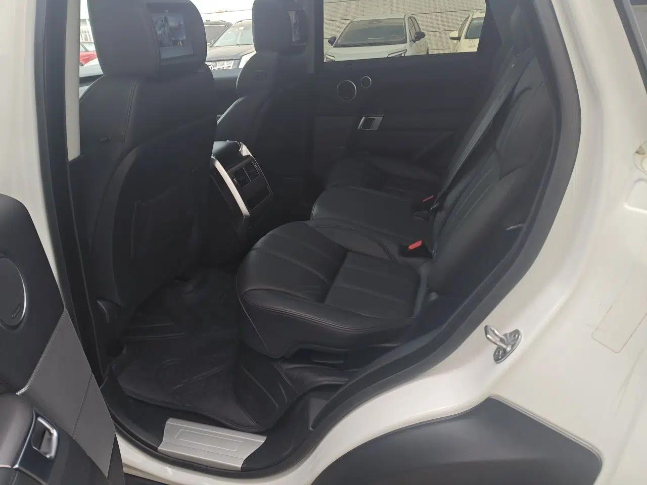 Land Rover Range Sport 2017 3.0 SC V6 HSE — миниатюра 18