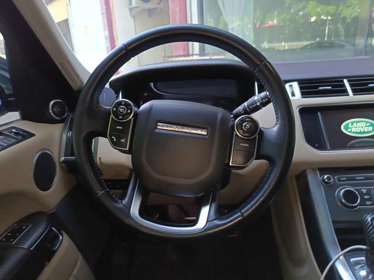 Land Rover Range Sport 2015 3.0 SDV6 HSE — миниатюра 11