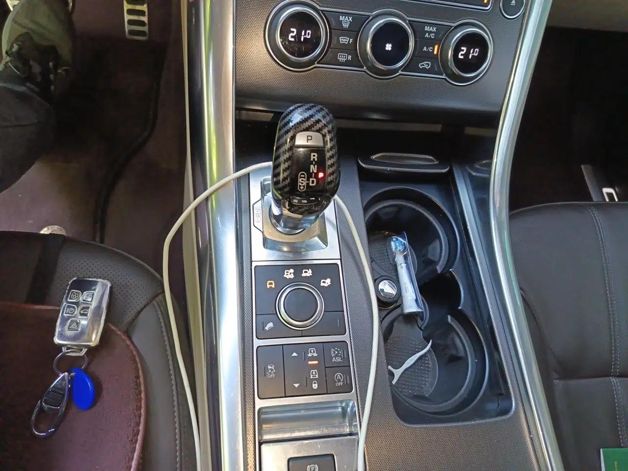 Land Rover Range Sport 2015 3.0 SDV6 HSE — миниатюра 15
