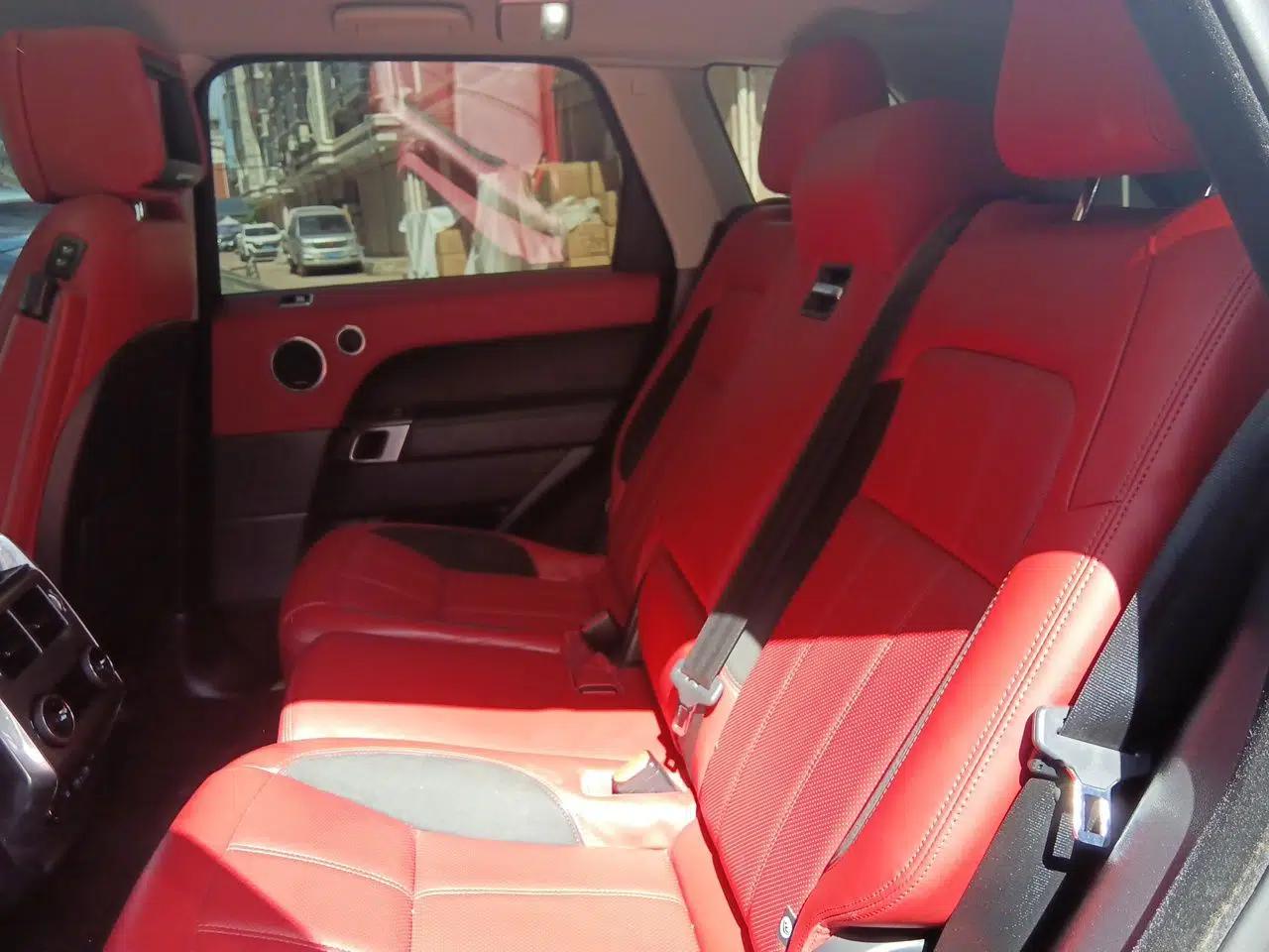 Land Rover Range Sport 2021 3.0 L6 YAO Black Edition — миниатюра 18