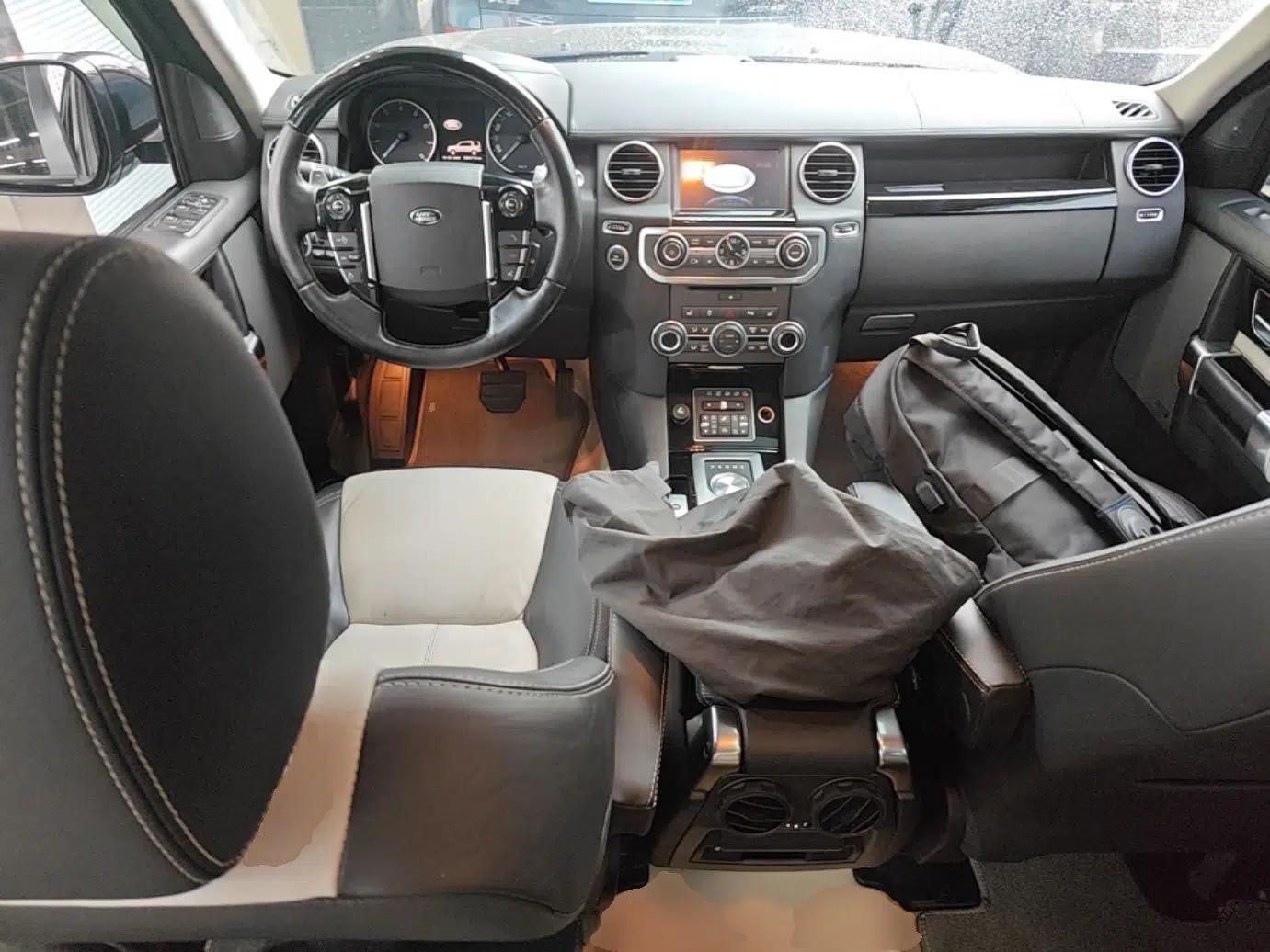 Land Rover Discovery 2014 3.0 SC V6 XXV Edition — миниатюра 13