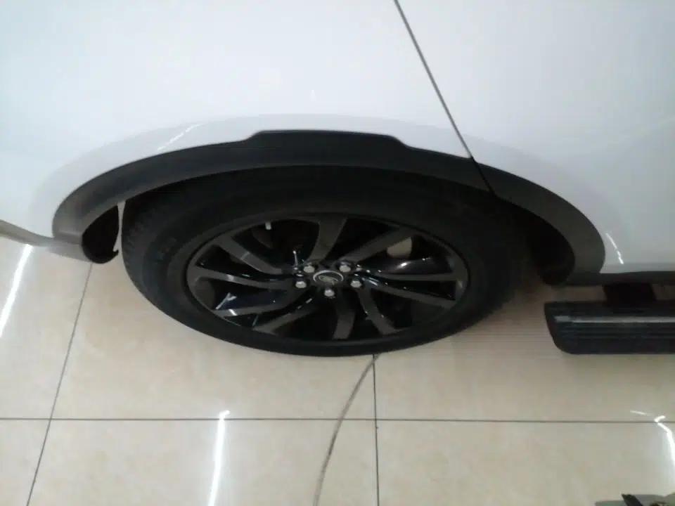Land Rover Discovery 2019 3.0 SC V6 SE — миниатюра 10