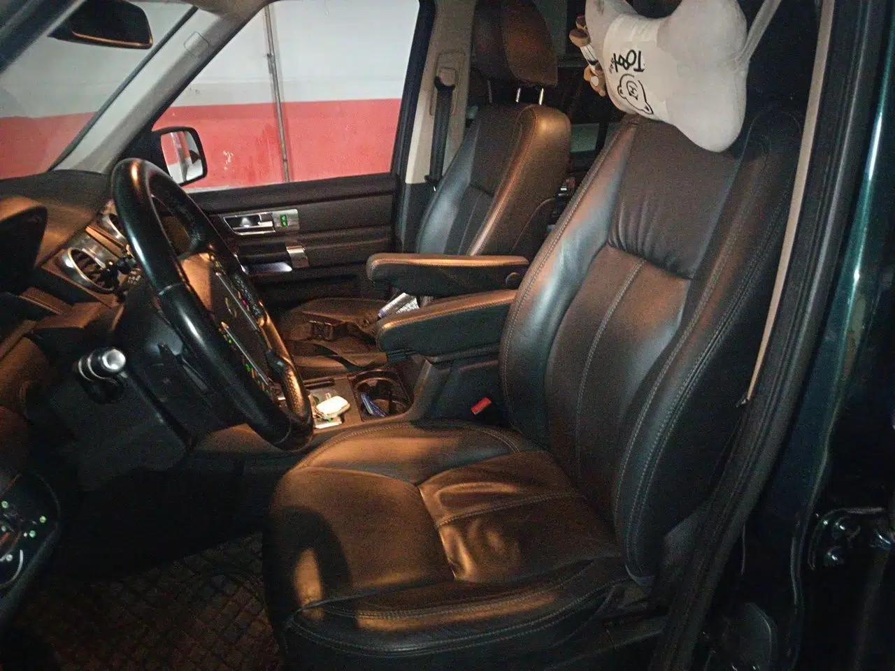 Land Rover Discovery 2013 3.0 SDV6 Prestige Black Limited Edition — миниатюра 16