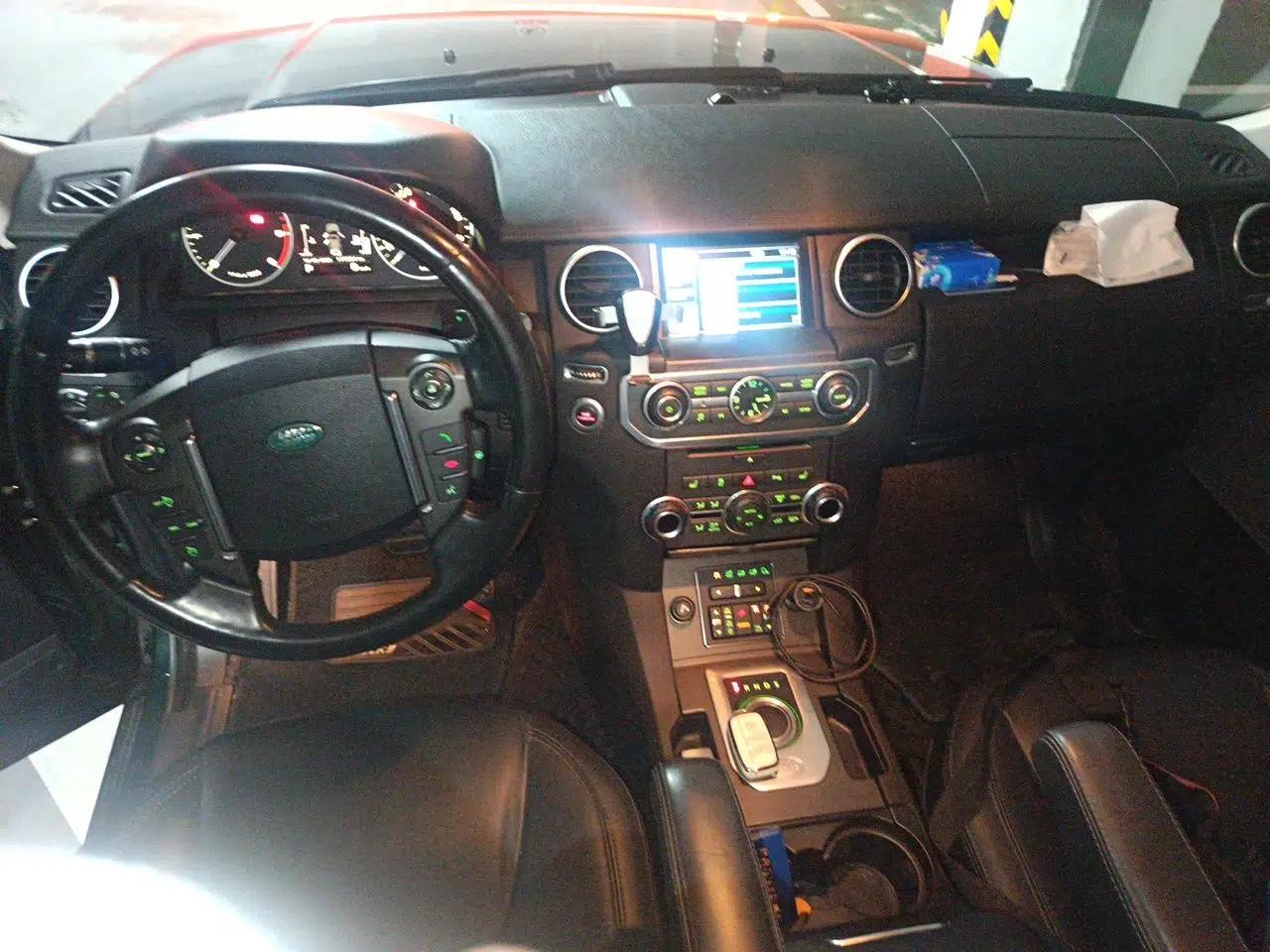 Land Rover Discovery 2013 3.0 SDV6 Prestige Black Limited Edition — миниатюра 10