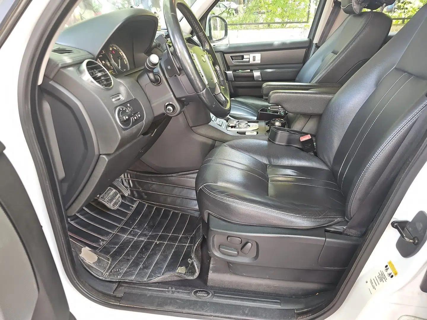Land Rover Discovery 2015 3.0 SC V6 HSE — миниатюра 17