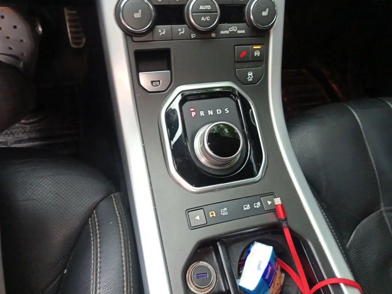Land Rover Range Evoque 2014 2.0T 5-Door Ignite Edition — миниатюра 15