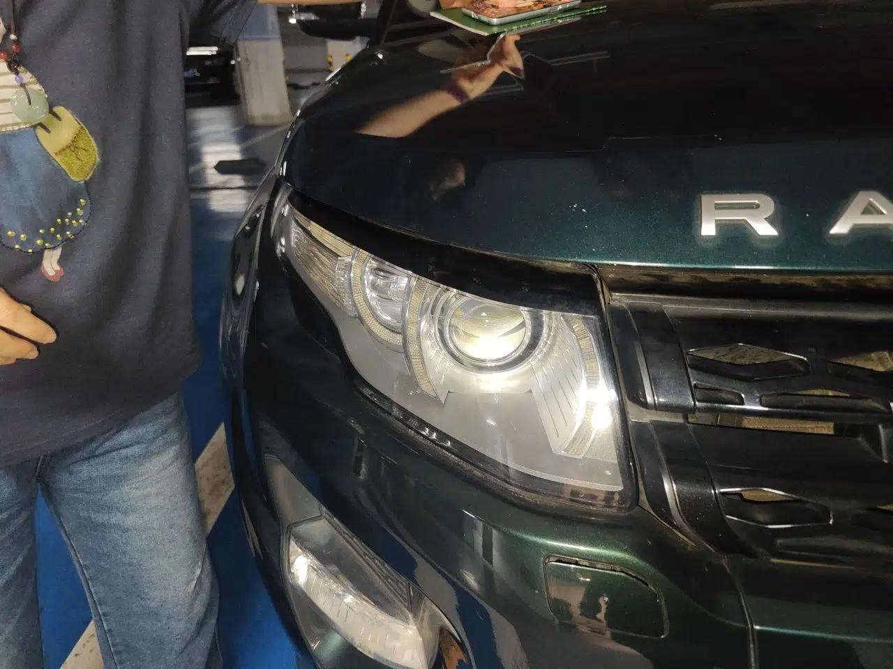 Land Rover Range Evoque 2013 2.0T 5-Door Ignite Edition — миниатюра 7