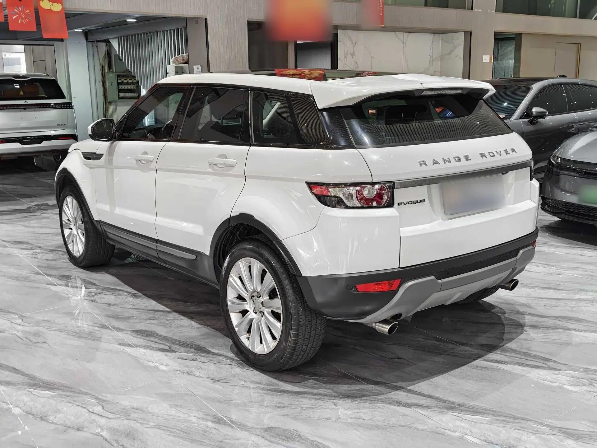 Land Rover Range Evoque 2015 2.0T Five-Door Zhiyao Edition — миниатюра 15